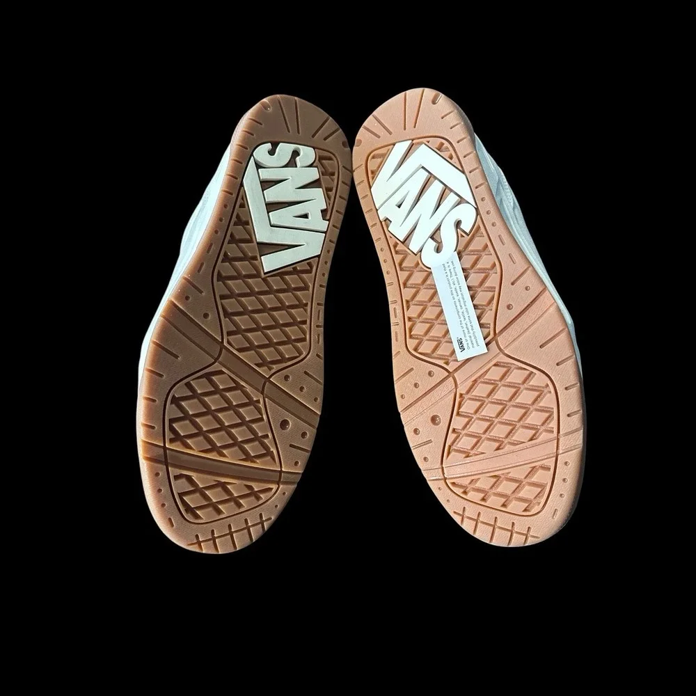 Vans Hylane Marshmallow VN000D26CD3 Men's Size 9 Women's 10.5 Athletic Shoes